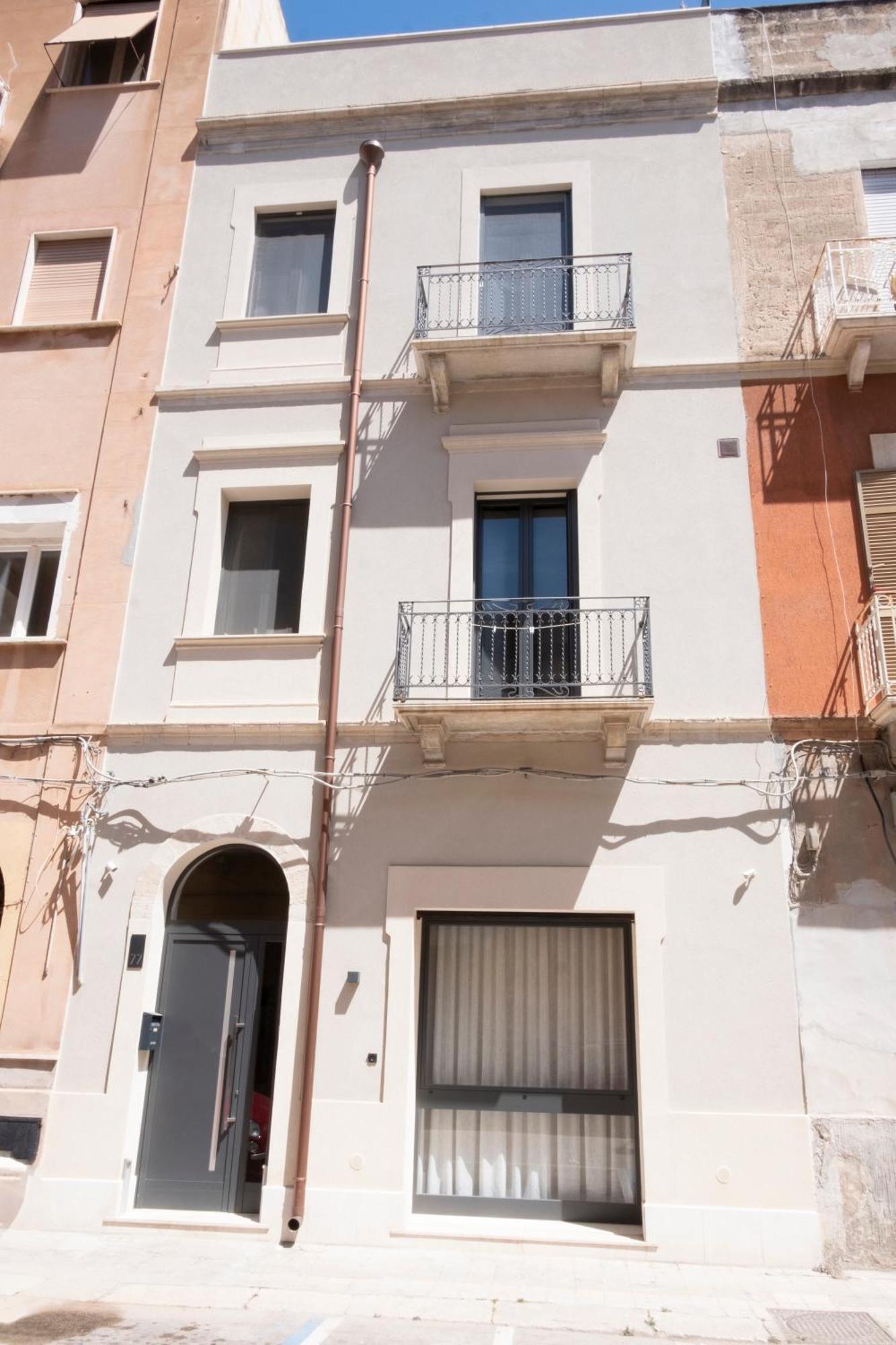 Bassi77 - Rooms & Apartments تراباني المظهر الخارجي الصورة